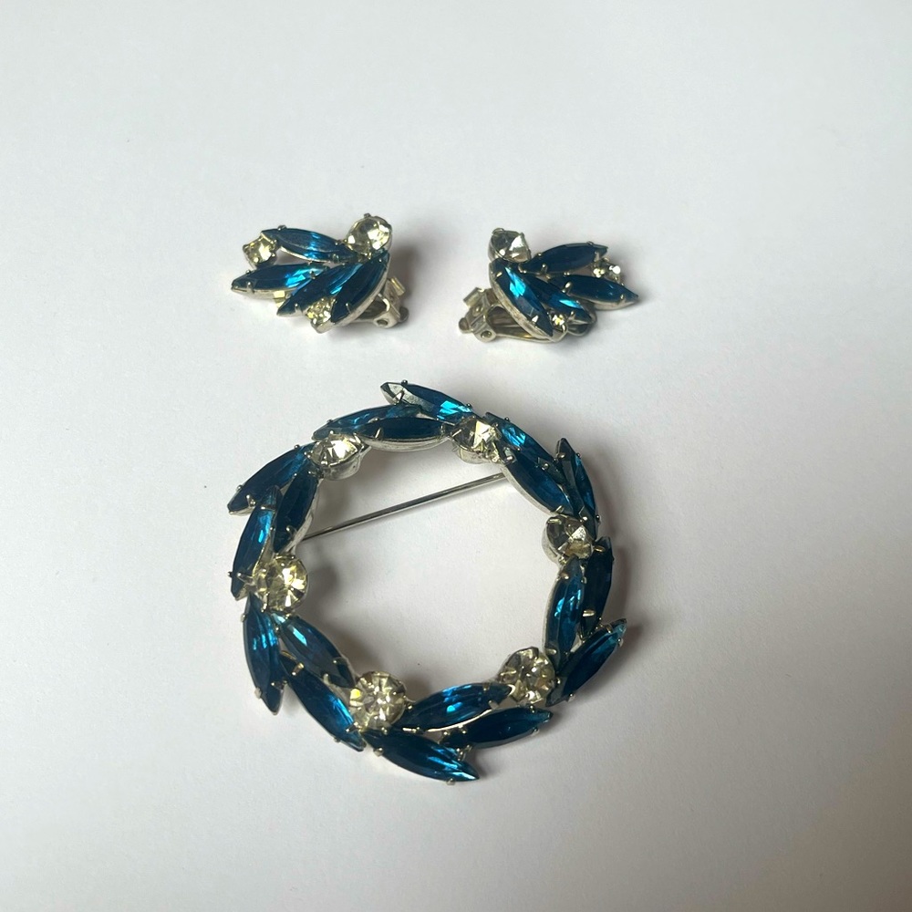 Vintage blue brooch and earring set